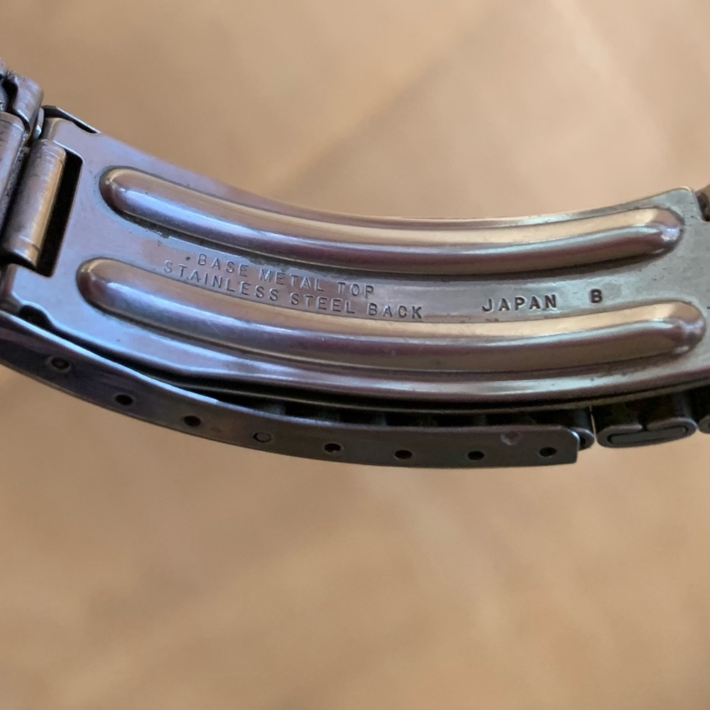 Seiko Gold Quartz Men's Watch - Picture 7 of 8